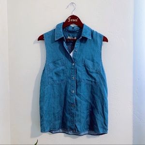 7 FAM perfect Summer Denim button up tank top!